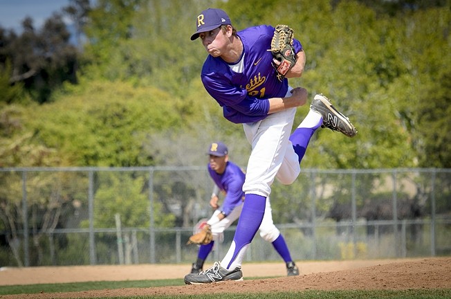 Youth baseball team from Paso Robles winning games across the